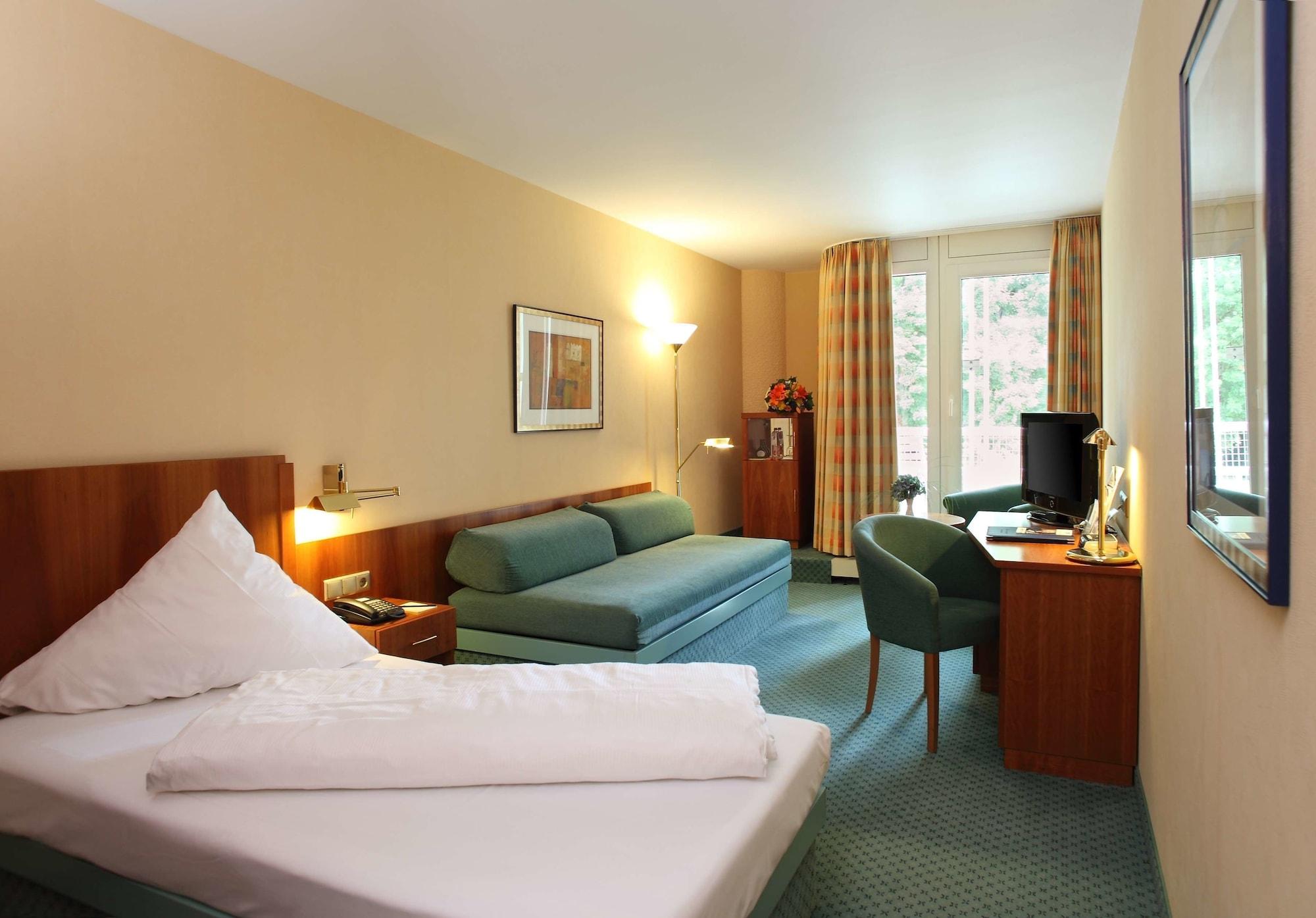 Best Western Premier Parkhotel บัดแมร์เกนท์ไฮม์ ภายนอก รูปภาพ