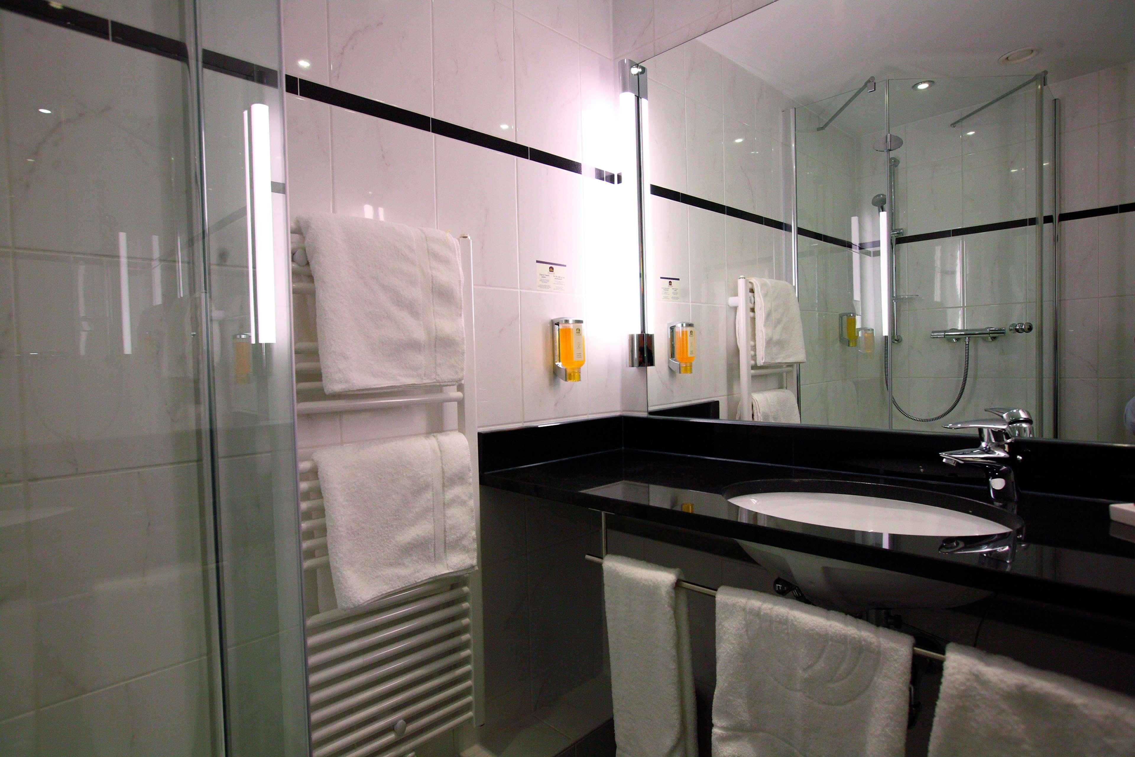 Best Western Premier Parkhotel บัดแมร์เกนท์ไฮม์ ภายนอก รูปภาพ