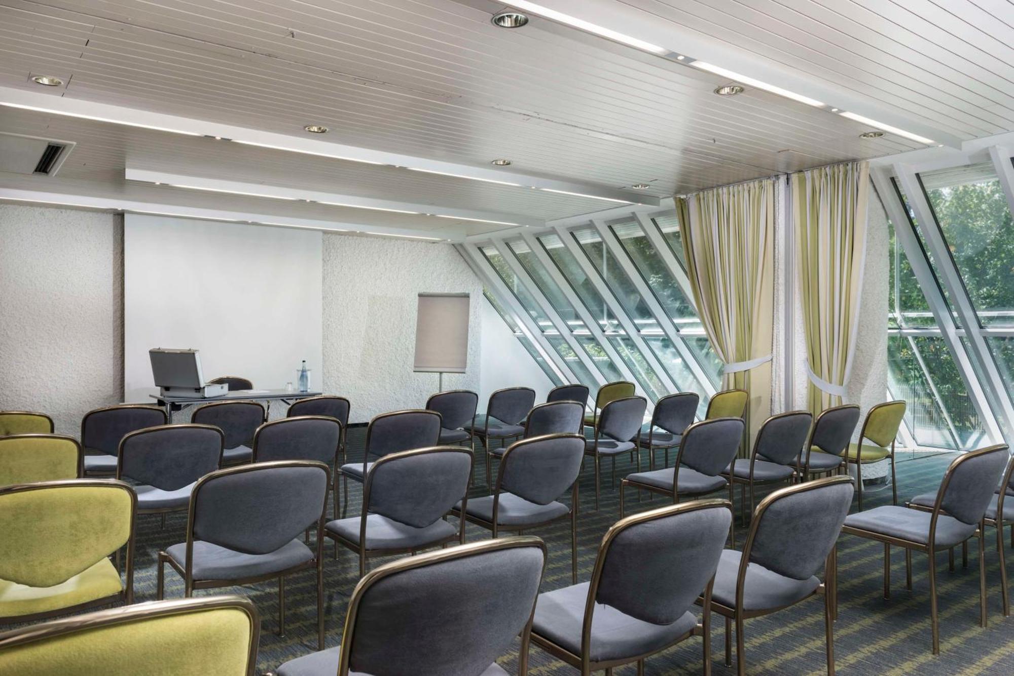 Best Western Premier Parkhotel บัดแมร์เกนท์ไฮม์ ภายนอก รูปภาพ