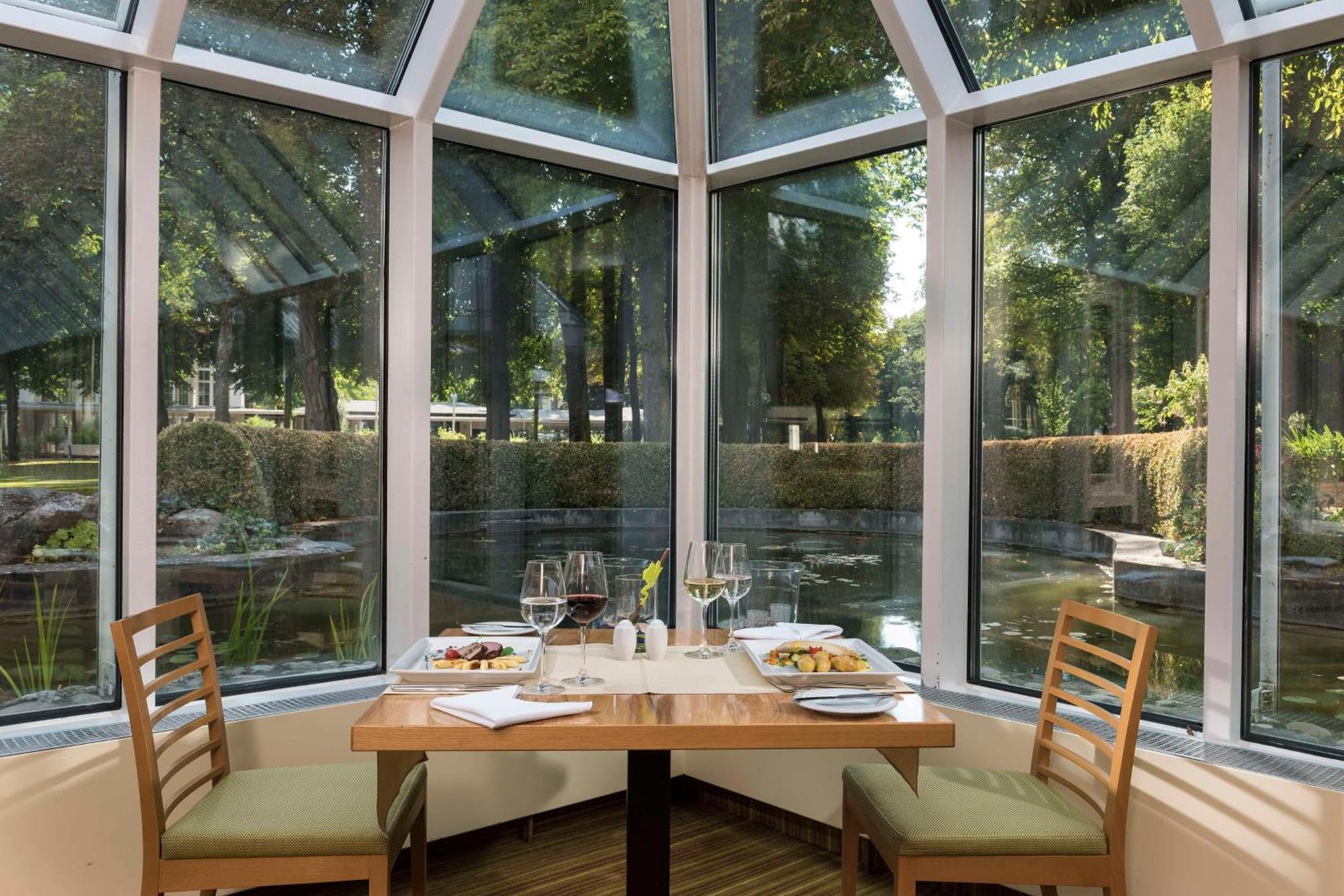 Best Western Premier Parkhotel บัดแมร์เกนท์ไฮม์ ภายนอก รูปภาพ