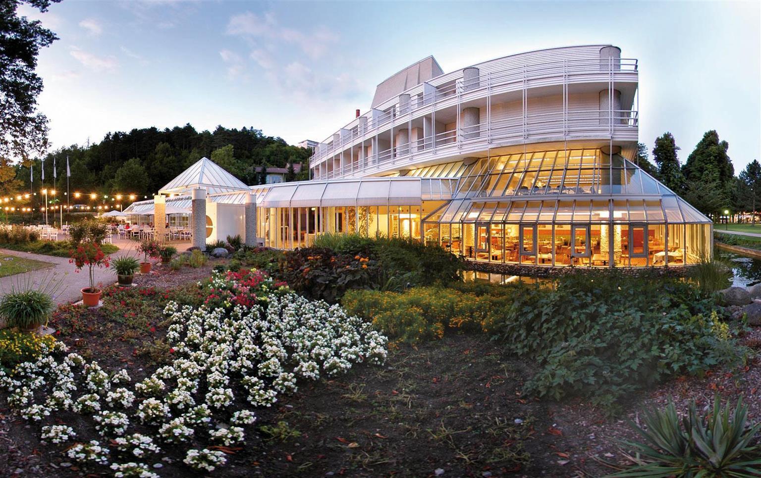 Best Western Premier Parkhotel บัดแมร์เกนท์ไฮม์ ภายนอก รูปภาพ